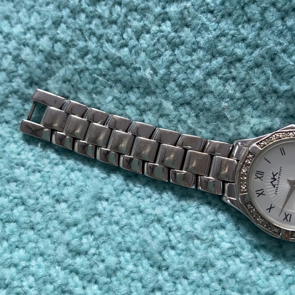 Anne Klein watch - Picture 3 of 9